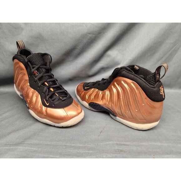 Nike Other - Nike Boys Little Posite One (GS) Sneakers Copper Edition Size 7 DISPLAY MODEL!